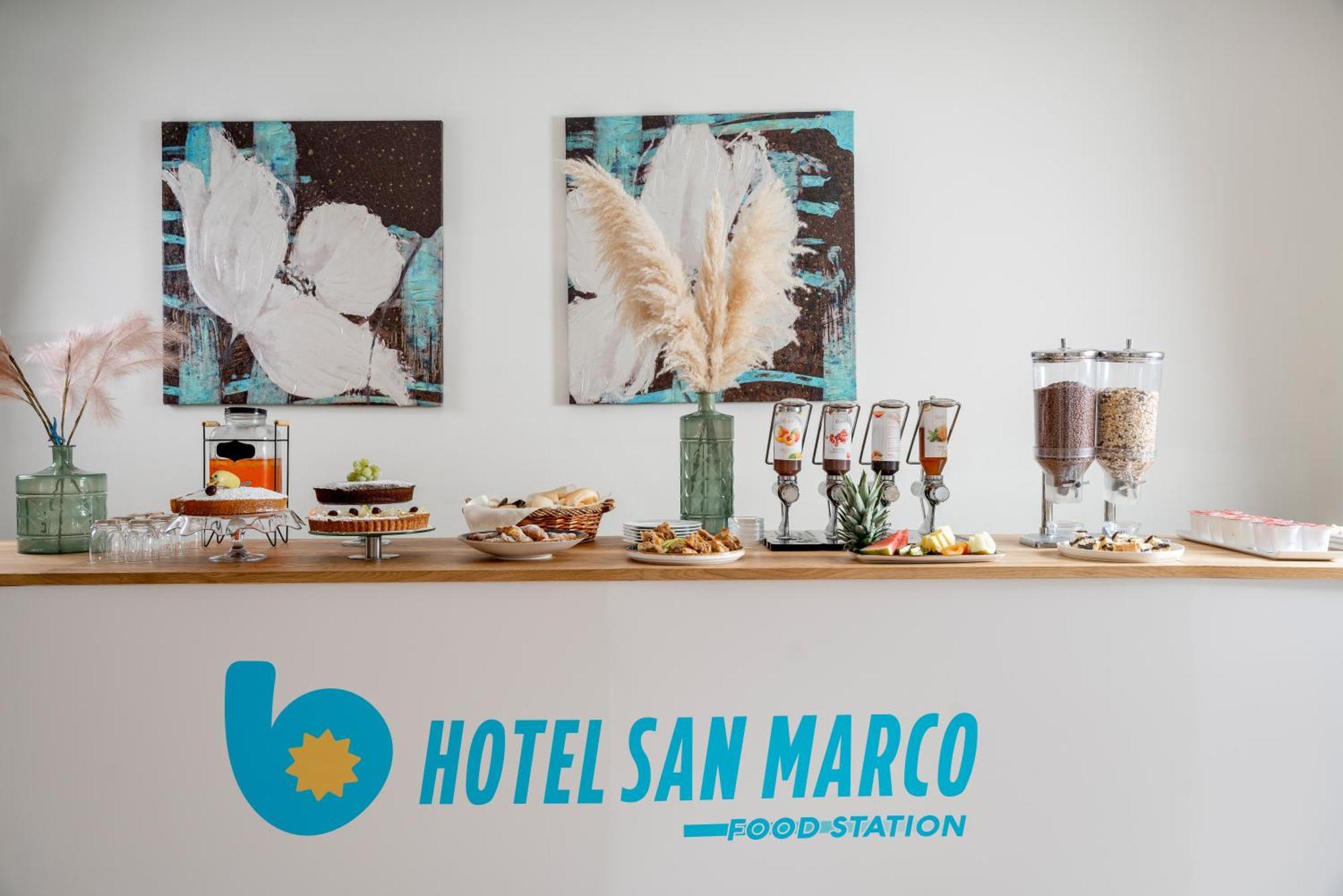 Hotel San Marco 밀라노마리티마 외부 사진