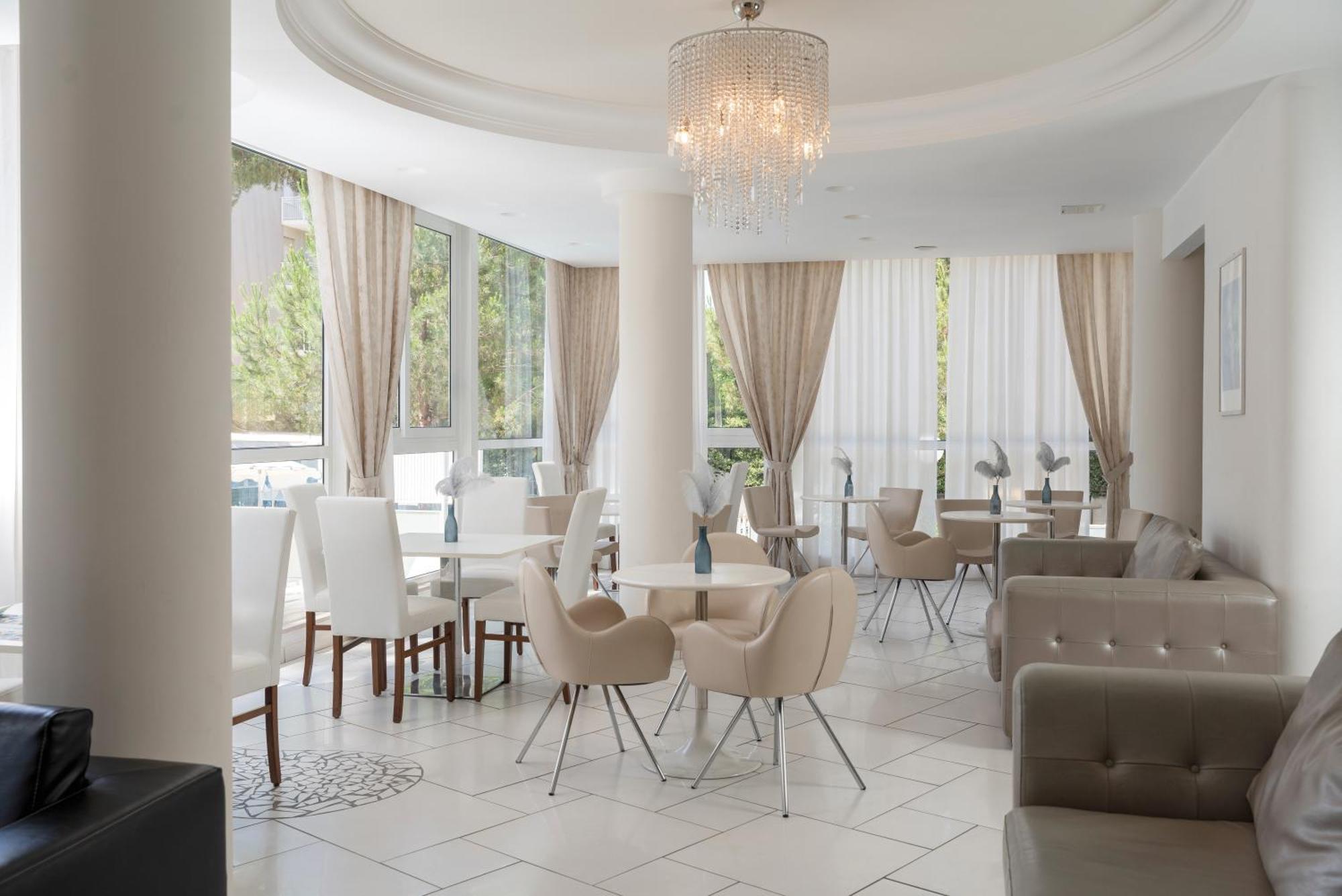 Hotel San Marco 밀라노마리티마 외부 사진